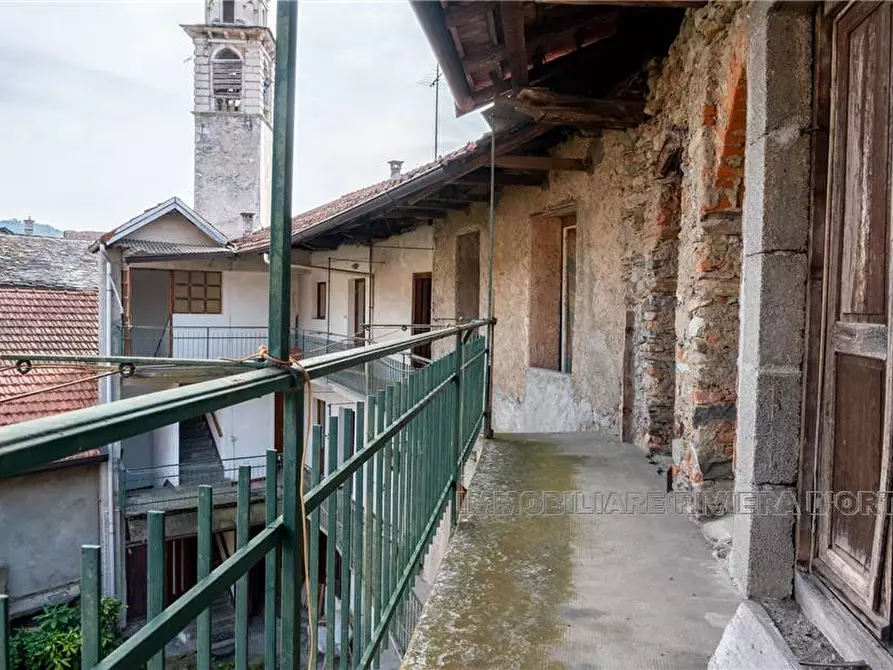 Immagine 31 di Rustico / casale in vendita  a Miasino