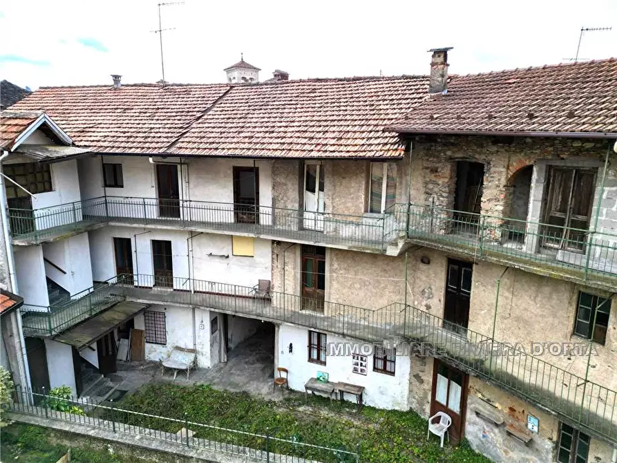 Immagine 33 di Rustico / casale in vendita  a Miasino