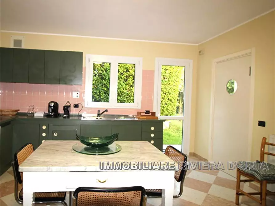 Immagine 8 di Appartamento in affitto  a Pettenasco