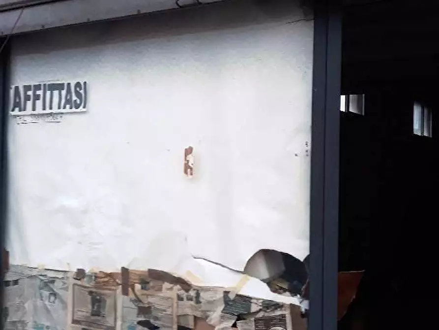 Immagine 3 di Attività commerciale in vendita  a Oristano