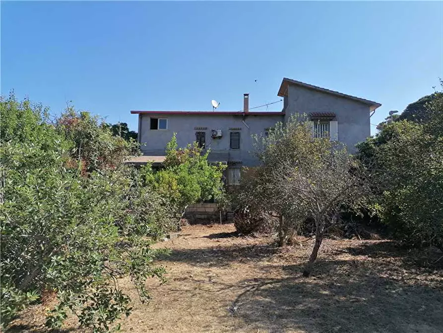 Immagine 3 di Villa in vendita  a Cuglieri
