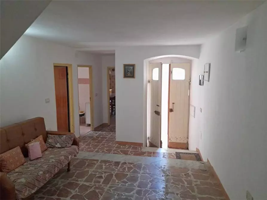 Immagine 1 di Villa in vendita  a Cuglieri