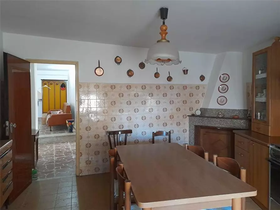 Immagine 3 di Villa in vendita  a Cuglieri