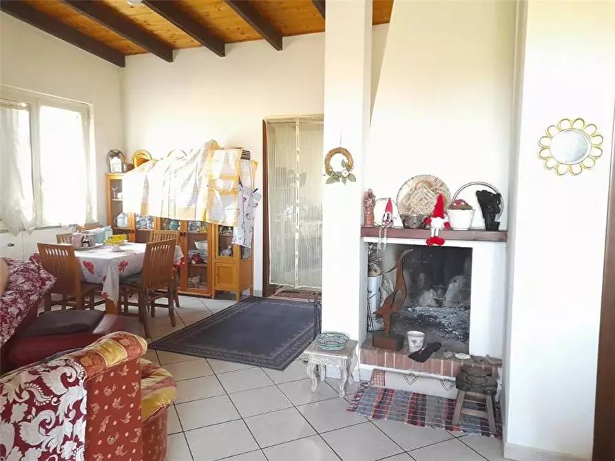 Immagine 2 di Villa in vendita  a Palmas Arborea