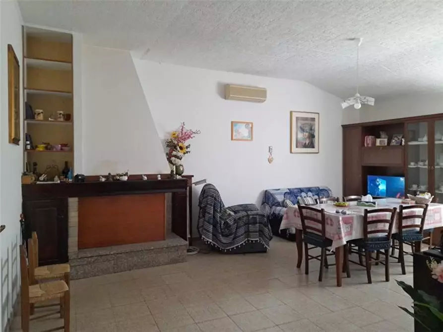 Immagine 4 di Villa in vendita  a Palmas Arborea