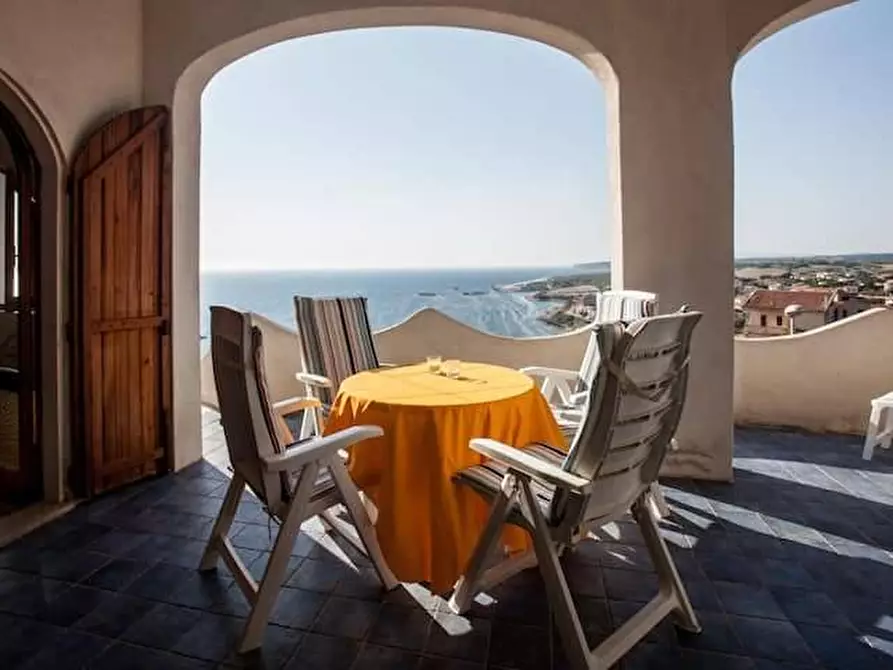 Immagine 2 di Villa in vendita  a Cuglieri