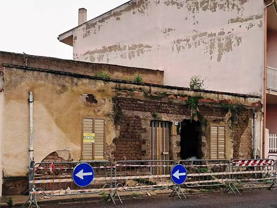 Immagine 1 di Terreno in vendita  a Oristano
