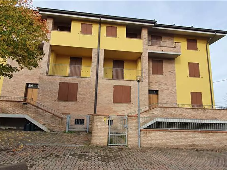 Immagine 1 di Porzione di casa in vendita  a Modena