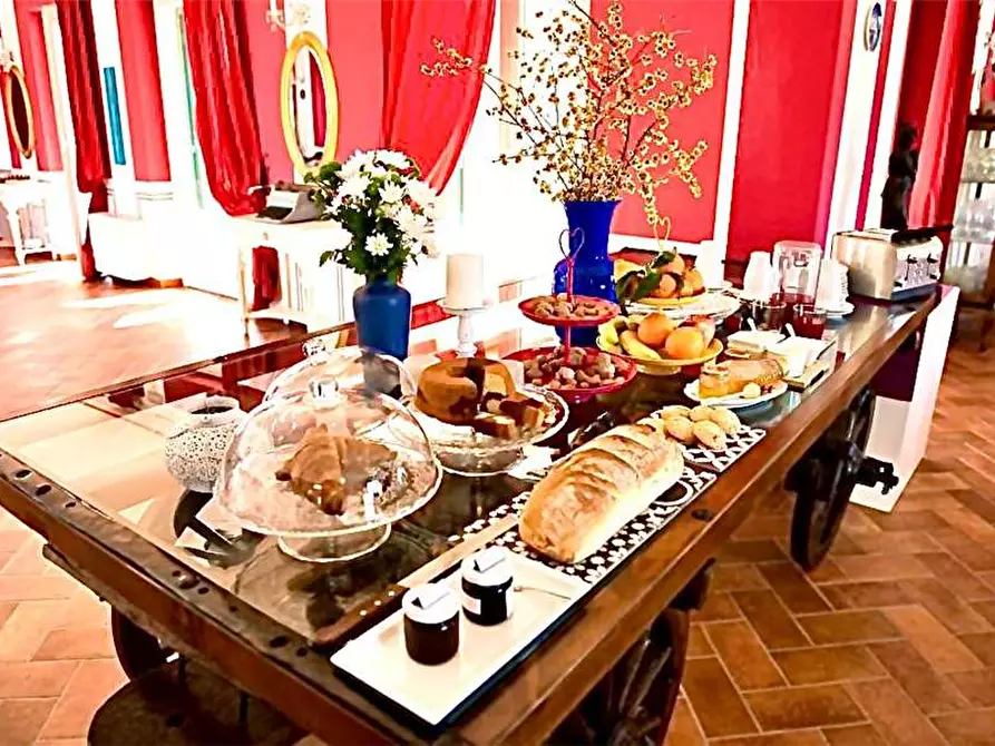 Immagine 11 di Albergo/B&B/Residence in vendita  a Malgesso