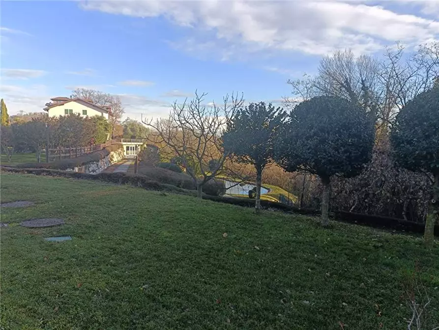 Immagine 30 di Albergo/B&B/Residence in vendita  a Malgesso