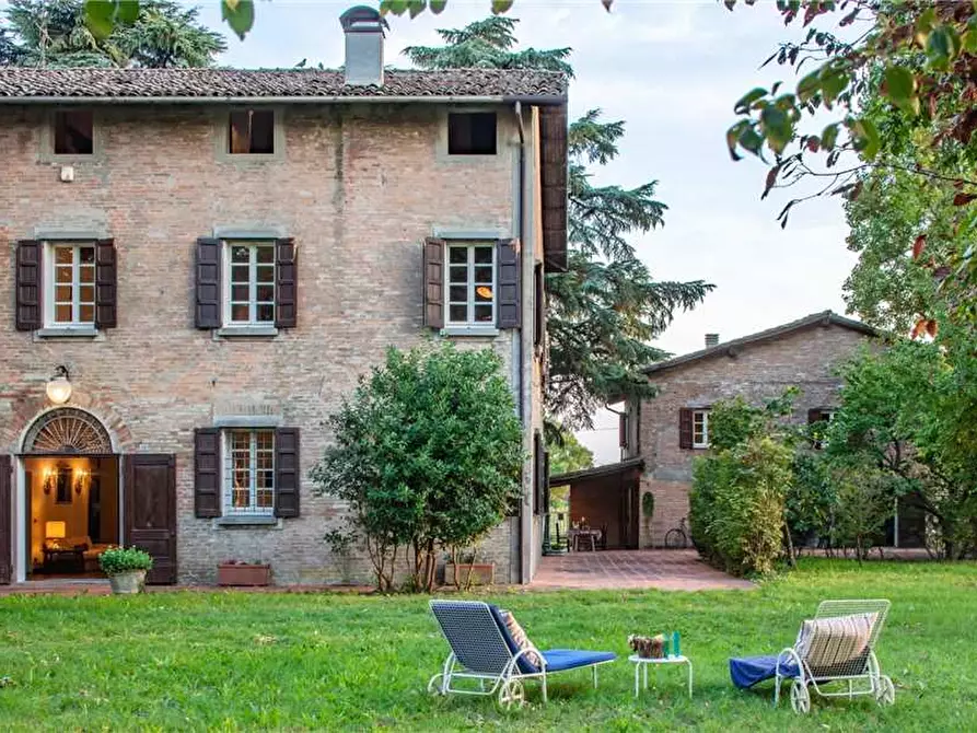 Immagine 2 di Rustico / casale in vendita  a Cento
