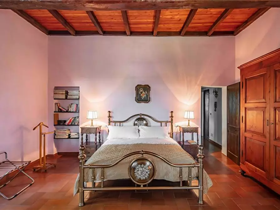 Immagine 7 di Rustico / casale in vendita  a Cento