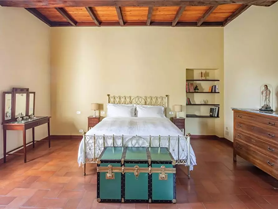 Immagine 8 di Rustico / casale in vendita  a Cento