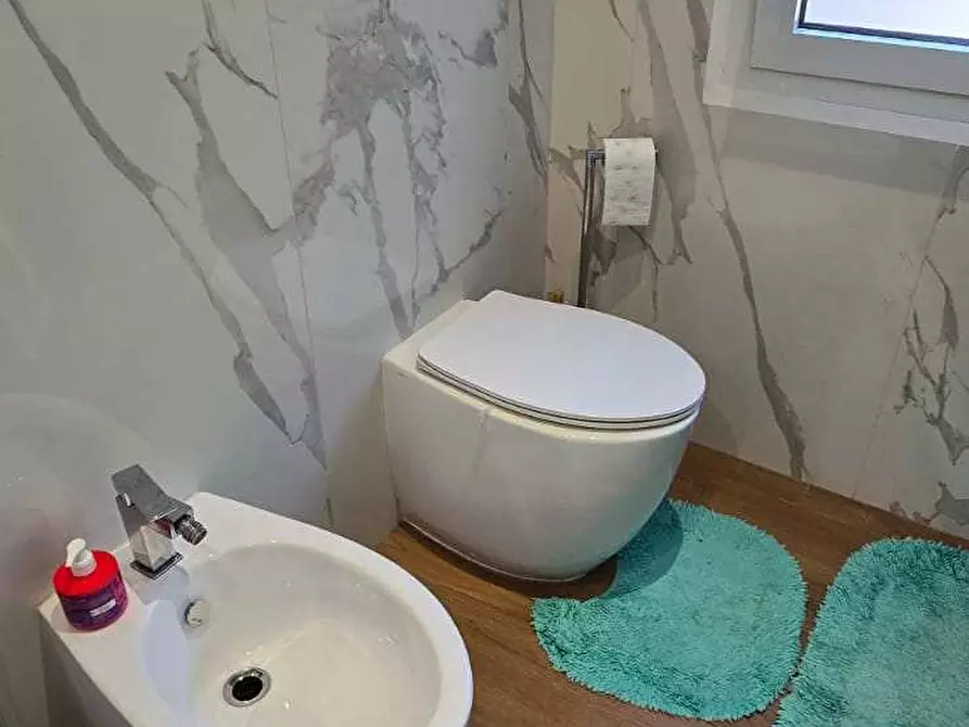 Immagine 14 di Appartamento in vendita  a Modena