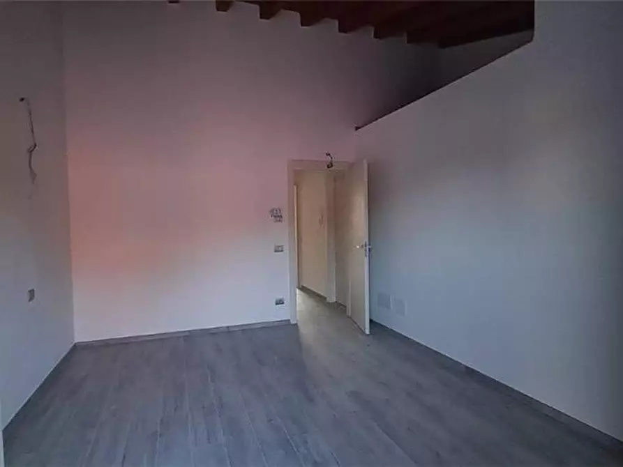 Immagine 9 di Villa in vendita  a Mirandola
