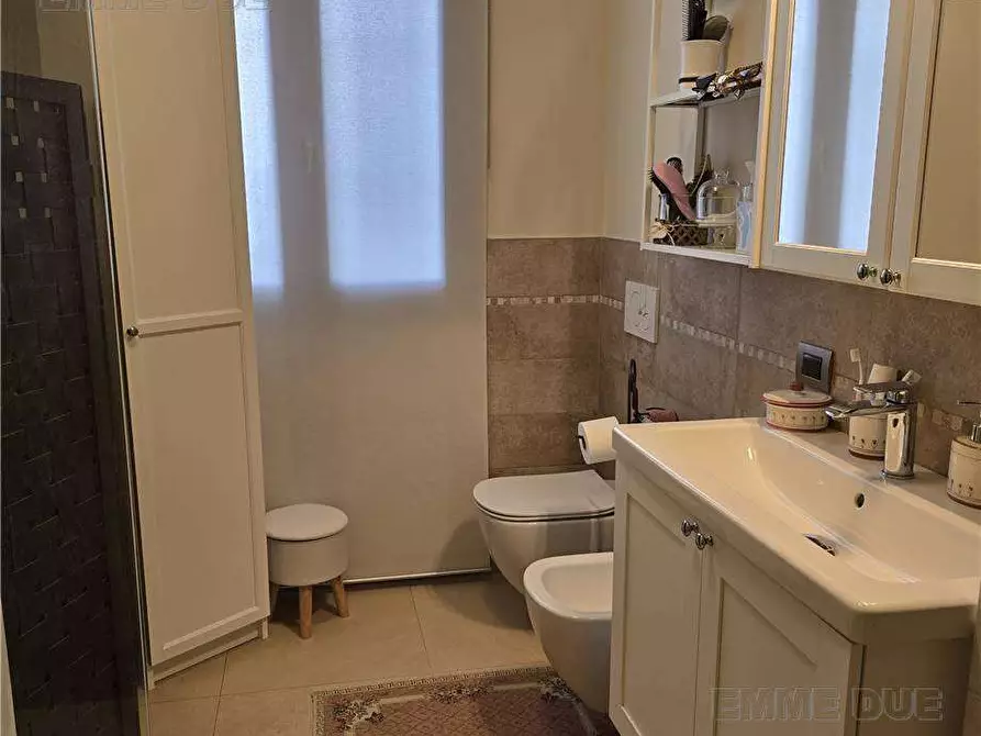 Immagine 14 di Villa in vendita  a Novi Di Modena