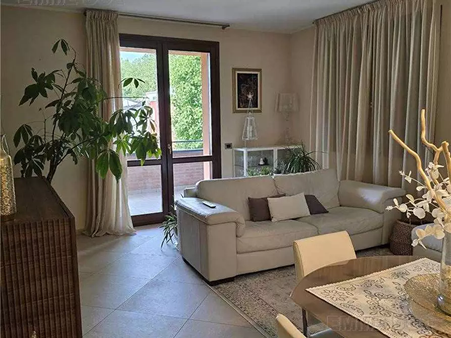 Immagine 18 di Villa in vendita  a Novi Di Modena