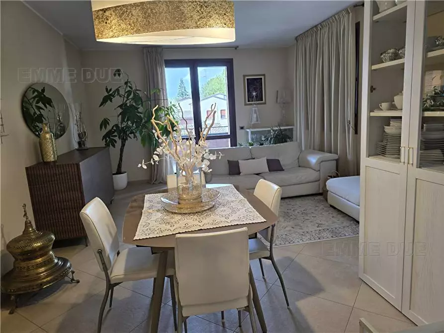 Immagine 19 di Villa in vendita  a Novi Di Modena