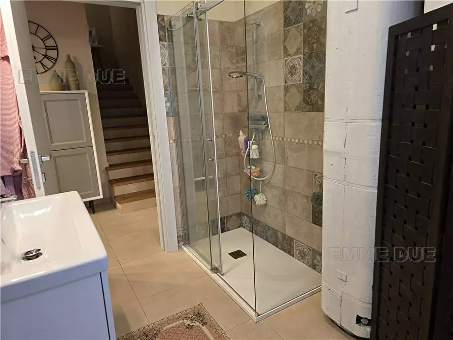 Immagine 26 di Villa in vendita  a Novi Di Modena