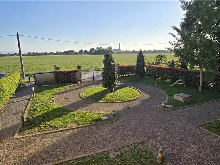 Immagine 25 di Porzione di casa in vendita  a Modena