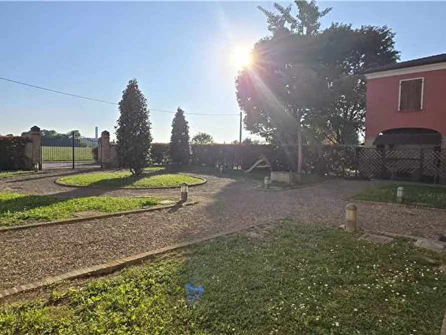 Immagine 26 di Porzione di casa in vendita  a Modena