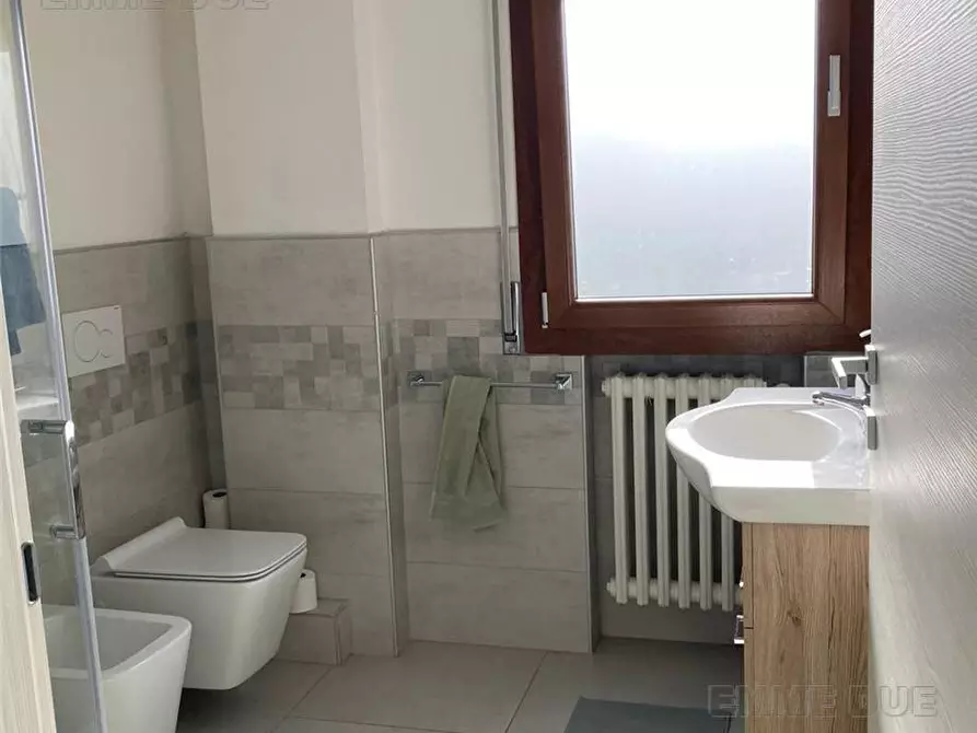 Immagine 10 di Appartamento in affitto  a Modena