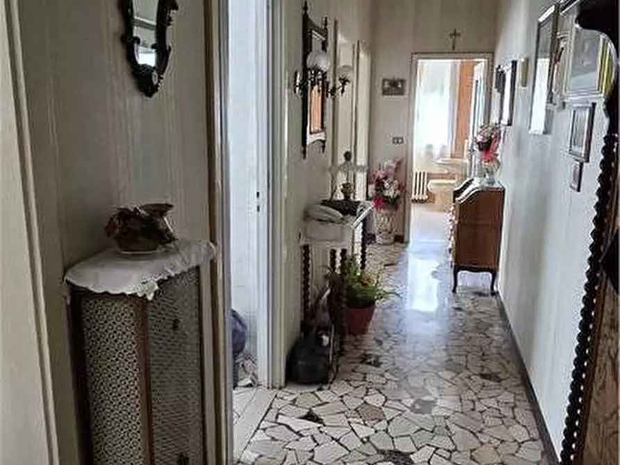 Immagine 5 di Appartamento in vendita  a Modena