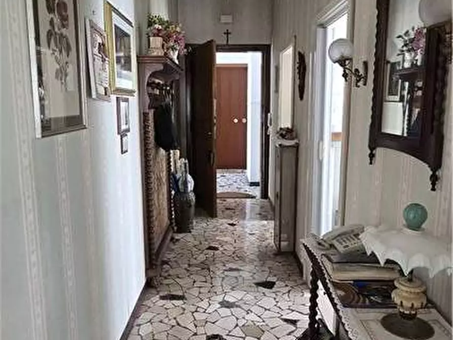 Immagine 6 di Appartamento in vendita  a Modena