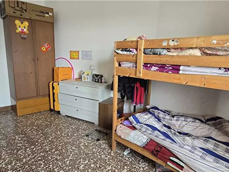 Immagine 6 di Appartamento in vendita  a Modena