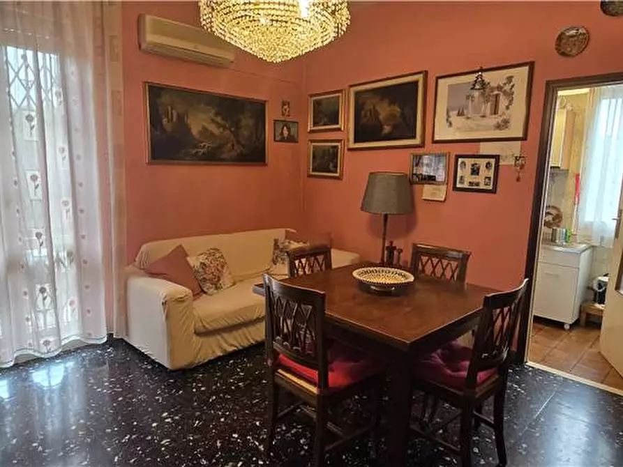 Immagine 2 di Appartamento in vendita  a Modena