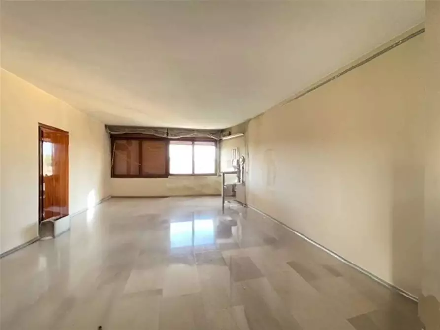 Immagine 3 di Appartamento in vendita  a Modena