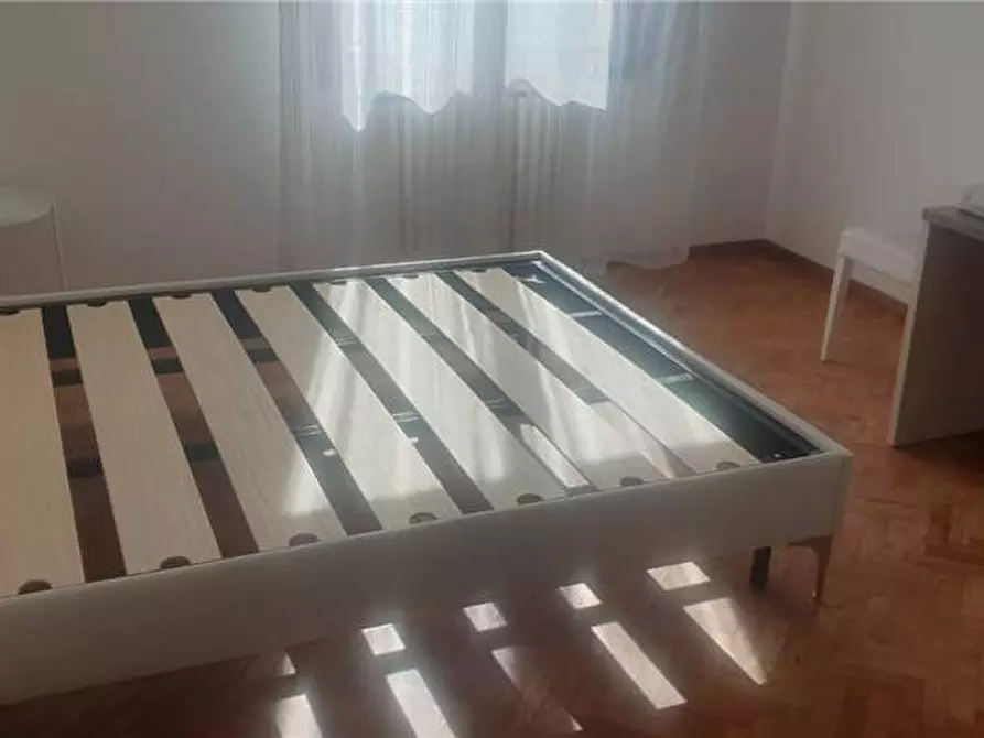 Immagine 1 di Appartamento in affitto  a Modena