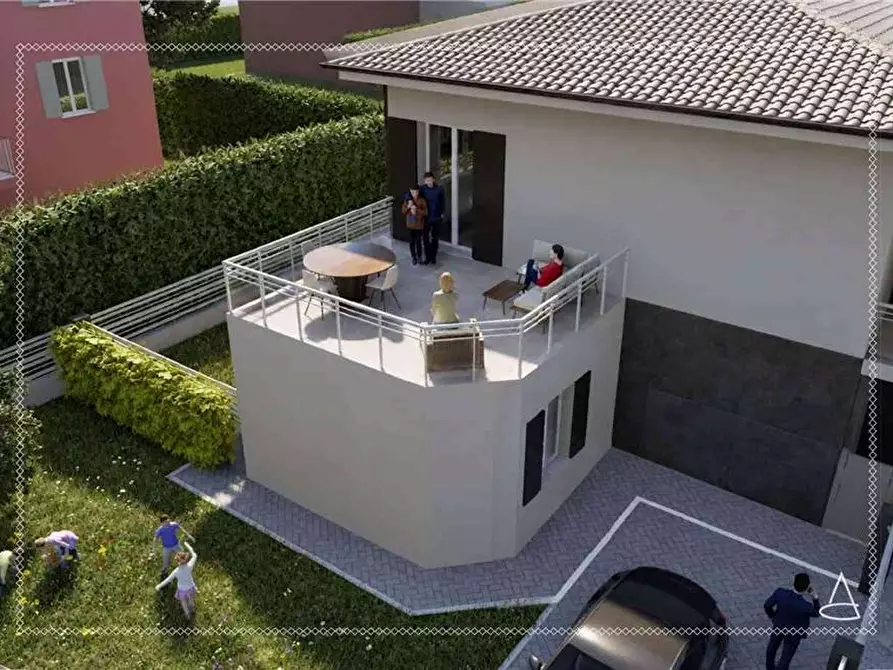 Immagine 13 di Porzione di casa in vendita  a Modena