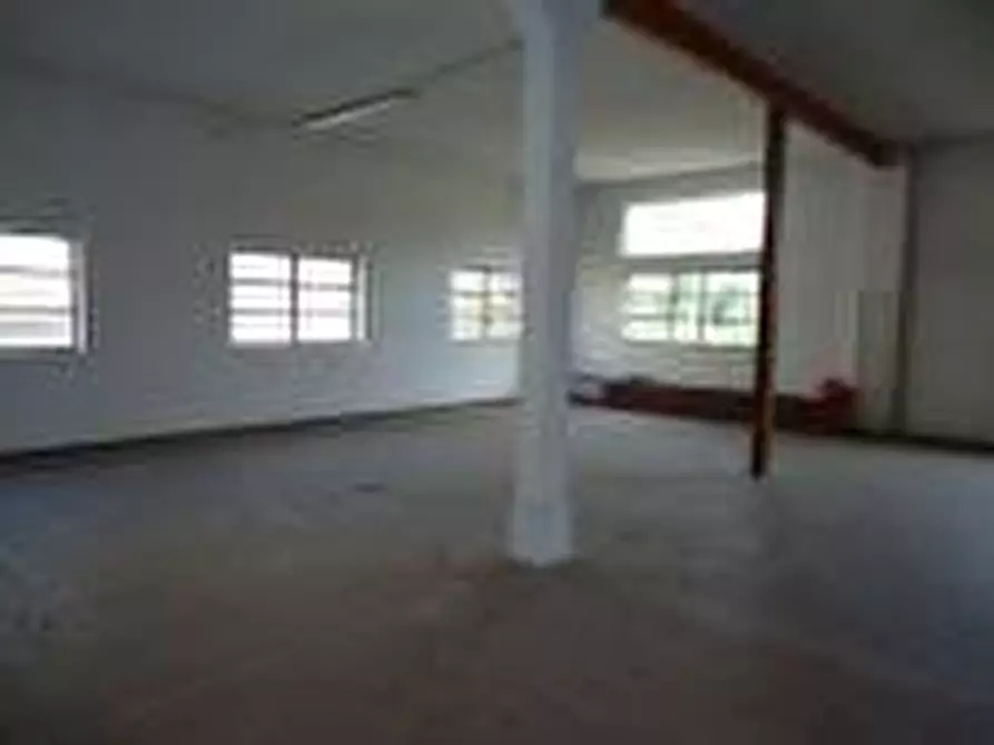 Immagine 4 di Villa in vendita  a Broni