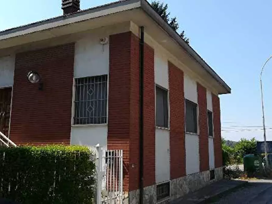 Immagine 1 di Villa in vendita  a Santa Giuletta