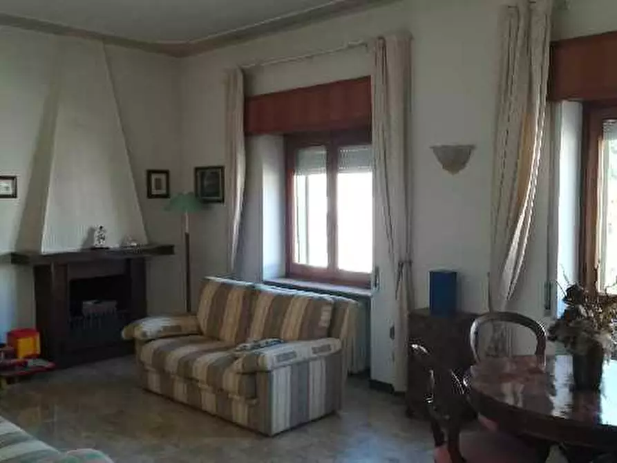 Immagine 3 di Villa in vendita  a Santa Giuletta