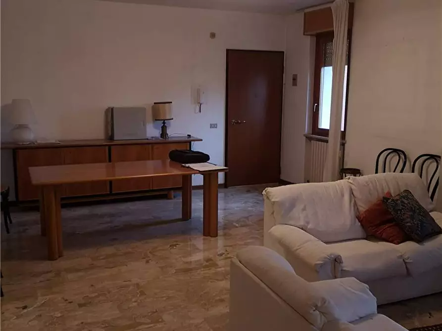 Immagine 2 di Appartamento in vendita  a Stradella