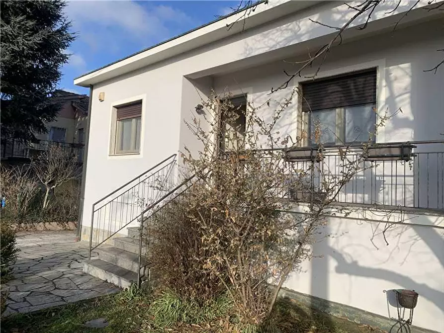Immagine 2 di Villa in vendita  a Campospinoso
