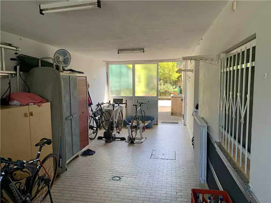 Immagine 15 di Villa in vendita  a Broni