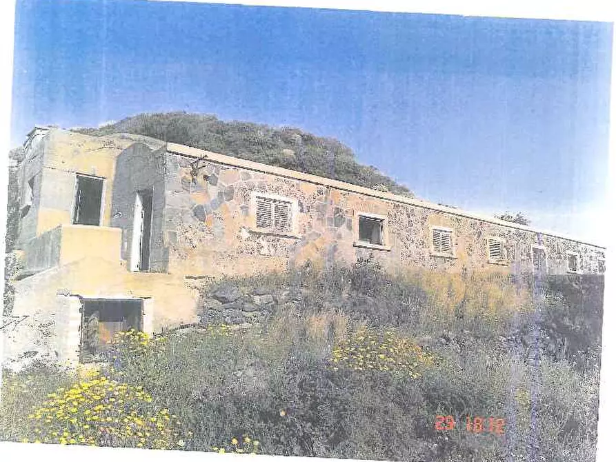 Immagine 5 di Rustico / casale in vendita  in Via CDA CALALEVANTE a Trapani