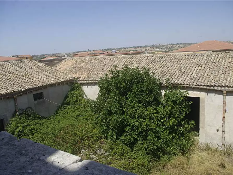 Immagine 8 di Castello in vendita  in Loc. C/DA FRIGINTINI, SN a Modica