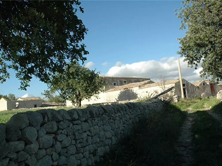 Immagine 11 di Rustico / casale in vendita  in Via C.DA TERRINAZZO STRADA FA a Noto