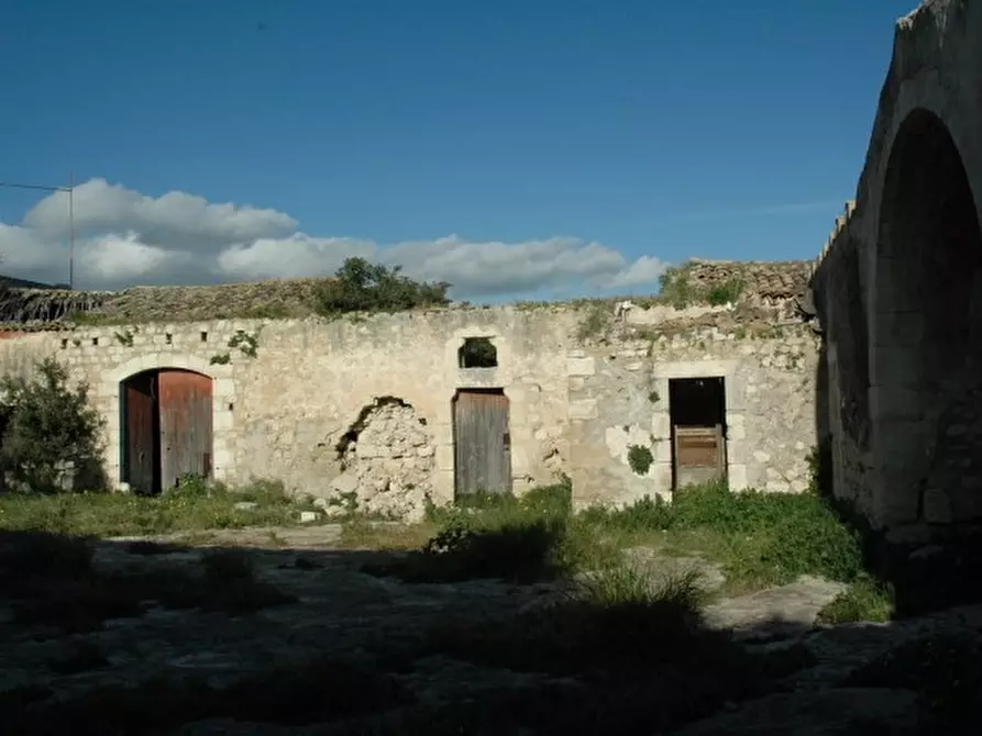 Immagine 2 di Rustico / casale in vendita  in Via C.DA TERRINAZZO STRADA FA a Noto