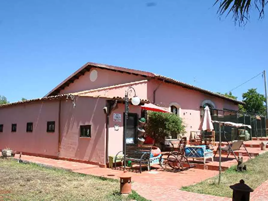 Immagine 2 di Attività commerciale in vendita  in Via C/DA ZISOLA, SN a Noto