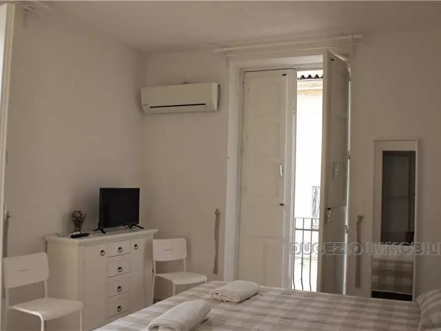 Immagine 5 di Casa bifamiliare in vendita  in Via VIA PRINCIPE UMBERTO, 55/57 a Noto