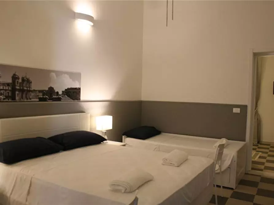 Immagine 7 di Casa bifamiliare in vendita  in Via VIA PRINCIPE UMBERTO, 55/57 a Noto
