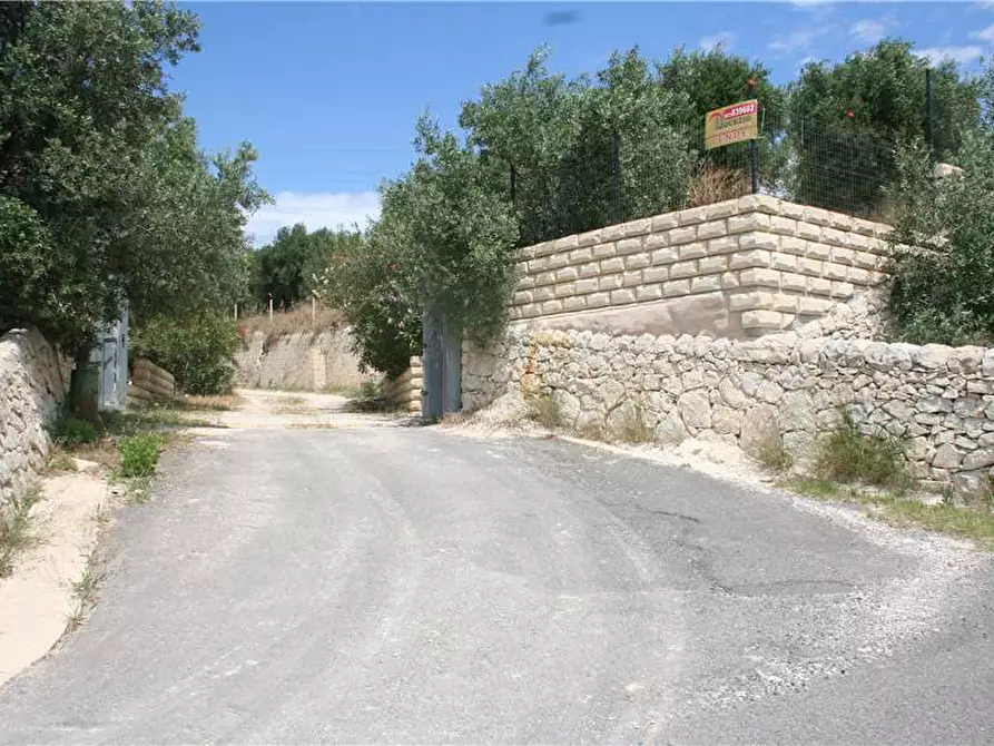 Immagine 7 di Stabile in vendita  in Loc. CONTRADA GIOI, SN a Noto