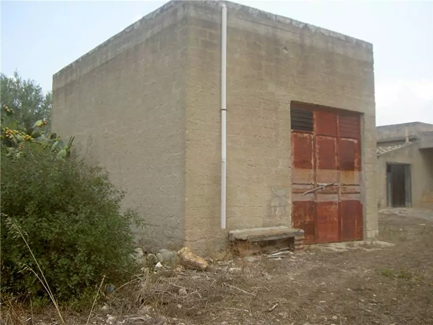 Immagine 2 di Terreno in vendita  in Loc. CDA BENUINI, SN a Noto
