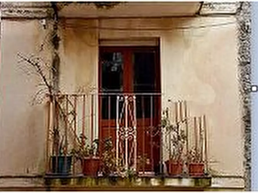 Immagine 3 di Villa in vendita  in V.le VITTORIO EMANUELE, 7 a San Salvatore Di Fitalia