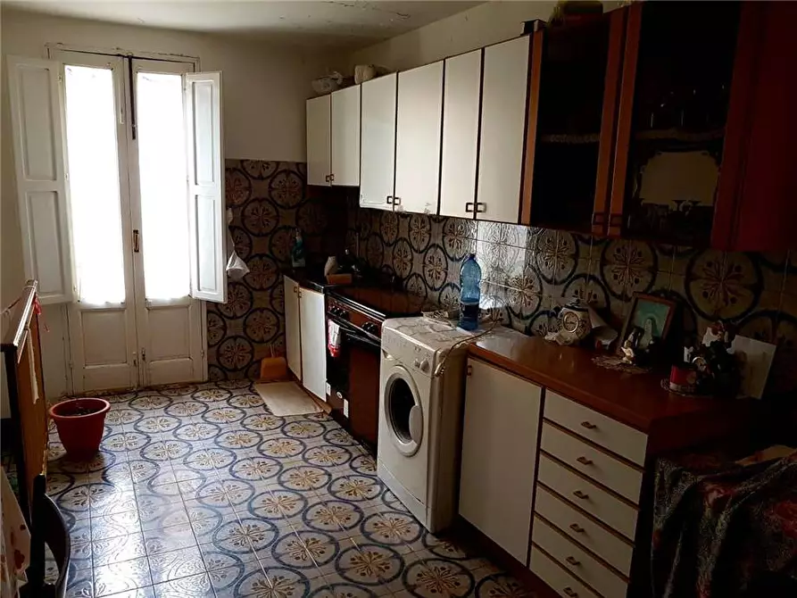 Immagine 5 di Villa in vendita  in V.le VITTORIO EMANUELE, 7 a San Salvatore Di Fitalia